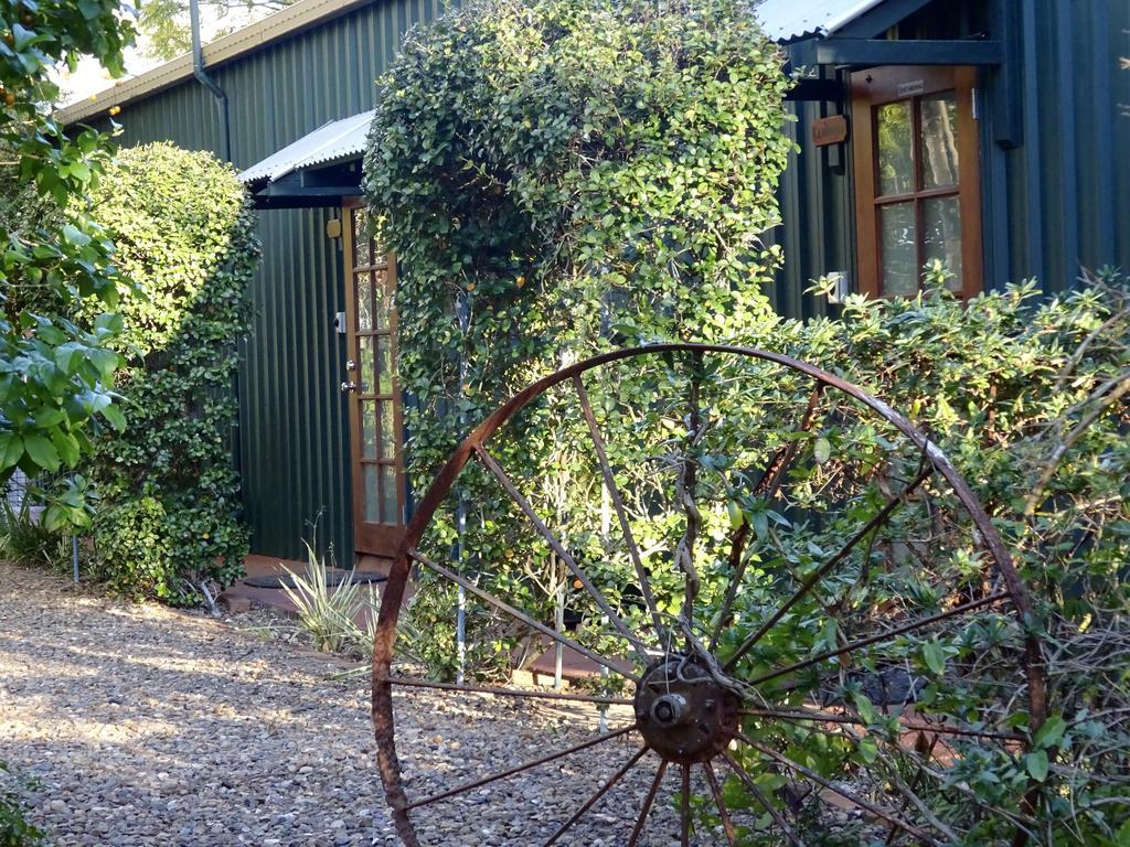 Lagoon Pocket Bed & Breakfast Exterior photo