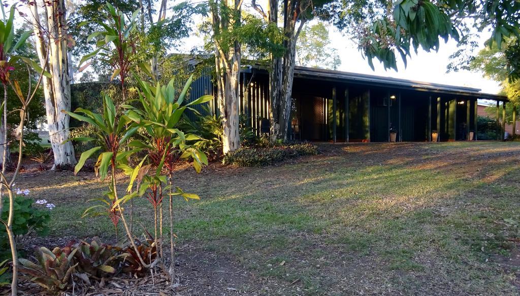 Lagoon Pocket Bed & Breakfast Exterior photo